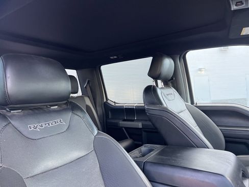 Used 2019 Ford F150 Raptor w/ Equipment Group 801A Mid image 21