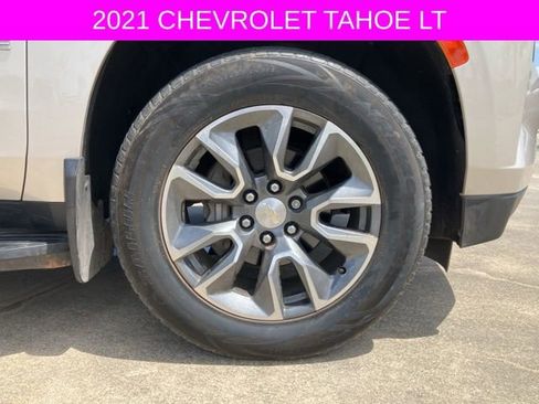 Used 2021 Chevrolet Tahoe LT w/ LT Signature Package RWD image 10