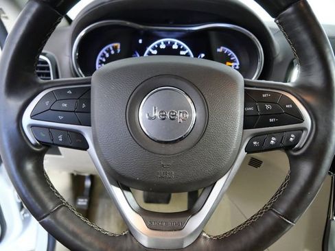 Used 2021 Jeep Grand Cherokee Overland image 22