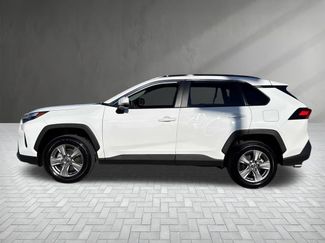 Used 2025 Toyota RAV4 XLE video 2