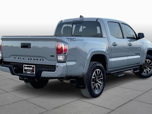 Used 2020 Toyota Tacoma TRD Sport w/ Technology Package image 12