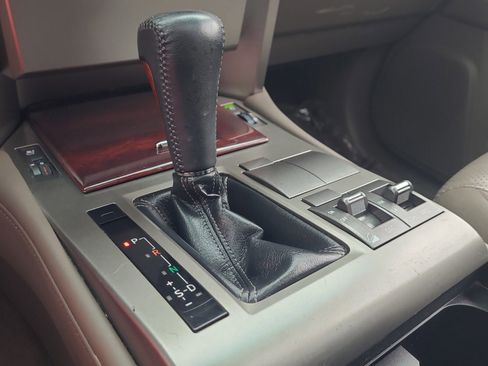 Used 2012 Lexus GX 460 image 18