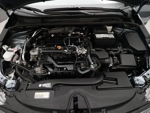 Used 2024 Toyota Corolla LE FWD image 3