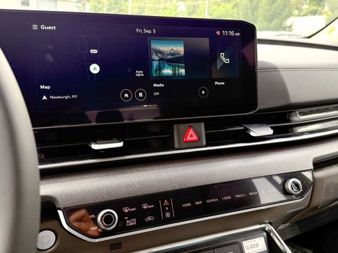 New 2026 Kia Carnival EX image 17