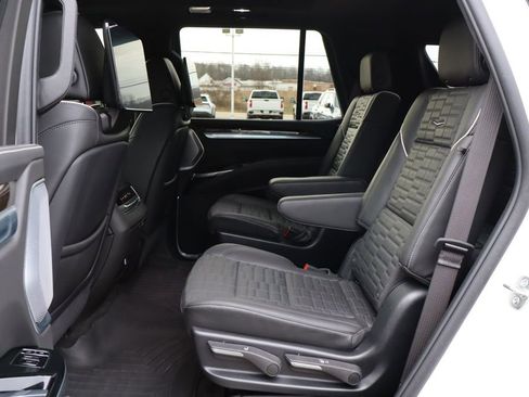 Used 2025 Cadillac Escalade Sport Platinum image 55