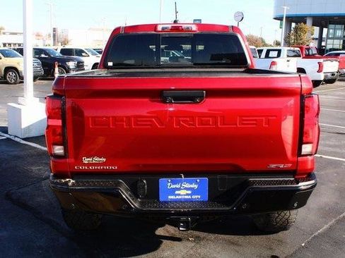 Used 2024 Chevrolet Colorado ZR2 w/ ZR2 Convenience Package III image 10