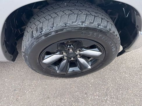 Used 2019 RAM 1500 Limited AWD/4WD image 19