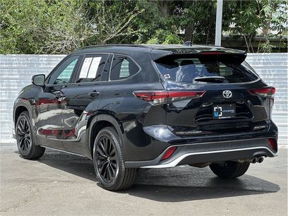 Used 2025 Toyota Highlander XSE