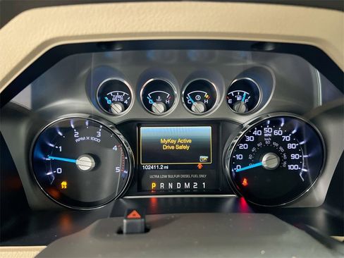 Used 2011 Ford F350 Lariat w/ Lariat Interior Pkg image 7