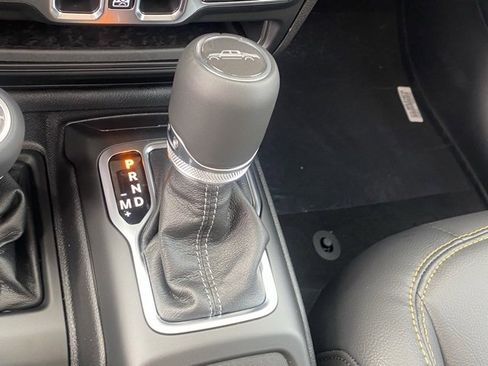 New 2025 Jeep Gladiator Sport image 24