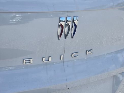 New 2026 Buick Envista Avenir image 9