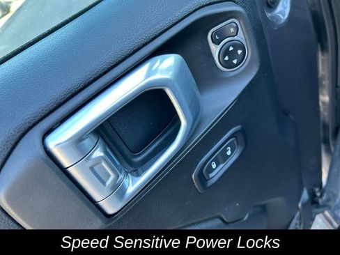 Used 2022 Jeep Wrangler Unlimited Sport image 14