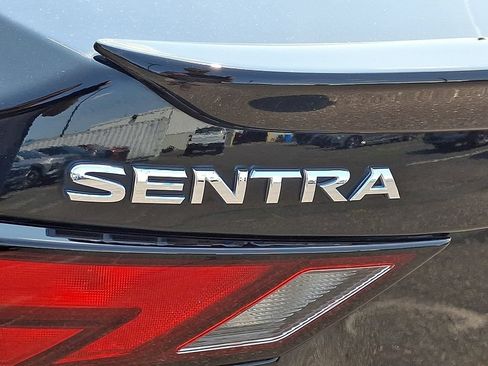 Used 2020 Nissan Sentra SV FWD image 32