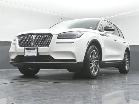 Certified 2022 Lincoln Corsair AWD w/ Equipment Group 101A image 39