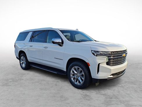 Used 2023 Chevrolet Suburban Premier RWD image 7