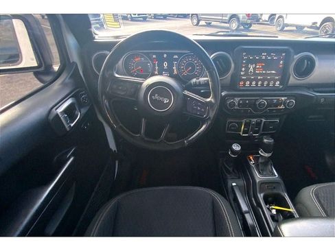 Used 2021 Jeep Wrangler Unlimited Sport AWD/4WD image 5