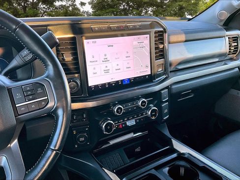 Certified 2023 Ford F250 Lariat w/ Lariat Ultimate Package image 11