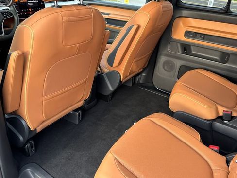 New 2025 Volkswagen ID. Buzz Pro S Plus image 28