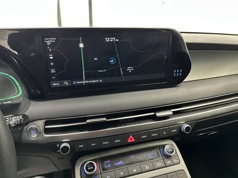 Used 2025 Hyundai Palisade SE FWD image 29