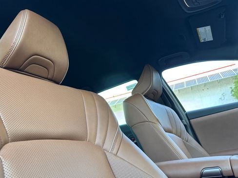 New 2026 Toyota Crown Signia image 17