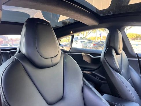 Used 2018 Tesla Model S 100D AWD/4WD image 28