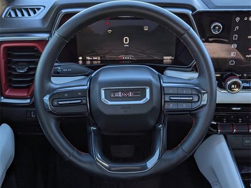 Used 2024 GMC Canyon AT4X image 28