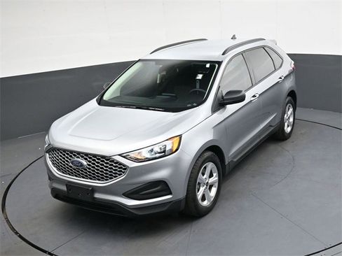 Used 2024 Ford Edge SE image 33