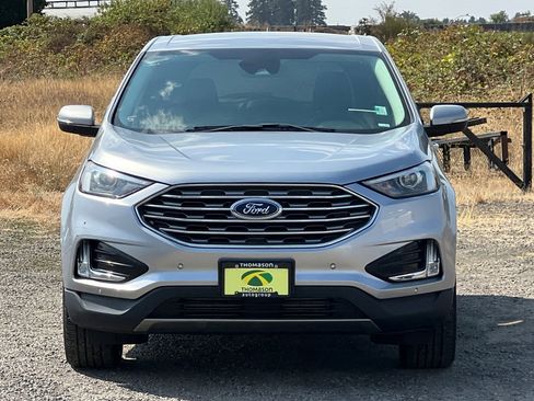 Used 2022 Ford Edge Titanium image 9