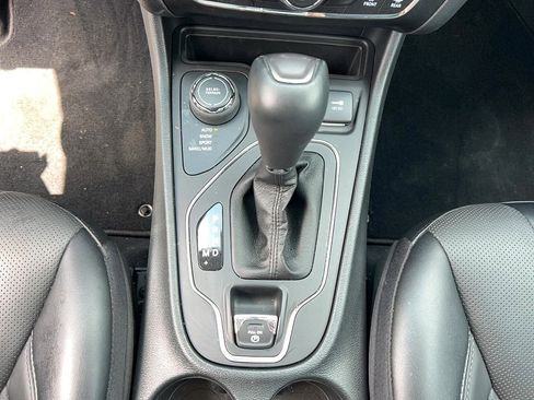 Used 2022 Jeep Cherokee Latitude Lux AWD/4WD image 19