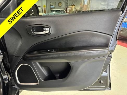 Used 2021 Jeep Compass Latitude AWD/4WD image 36