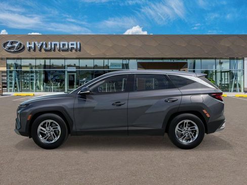 New 2026 Hyundai Tucson SE image 4