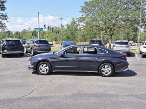 Used 2026 Hyundai Sonata SE FWD image 4