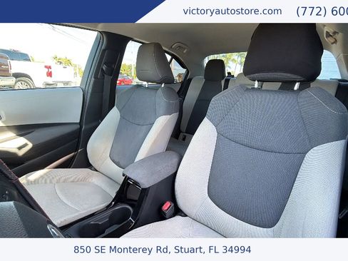 Used 2020 Toyota Corolla LE image 17