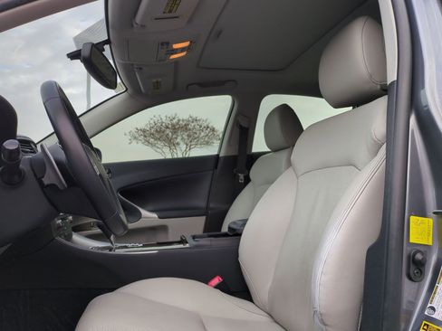 Used 2013 Lexus IS 250 image 16
