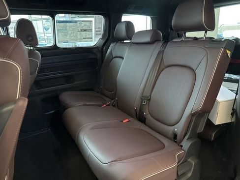 New 2025 Volkswagen ID. Buzz Pro S image 19