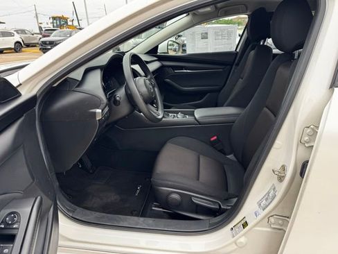 Used 2024 MAZDA MAZDA3 s FWD image 11