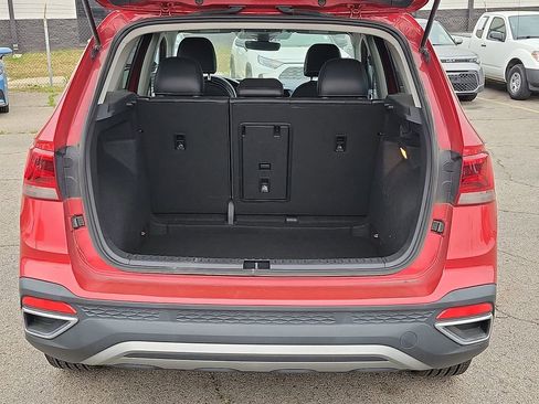 Used 2023 Volkswagen Taos SE image 8