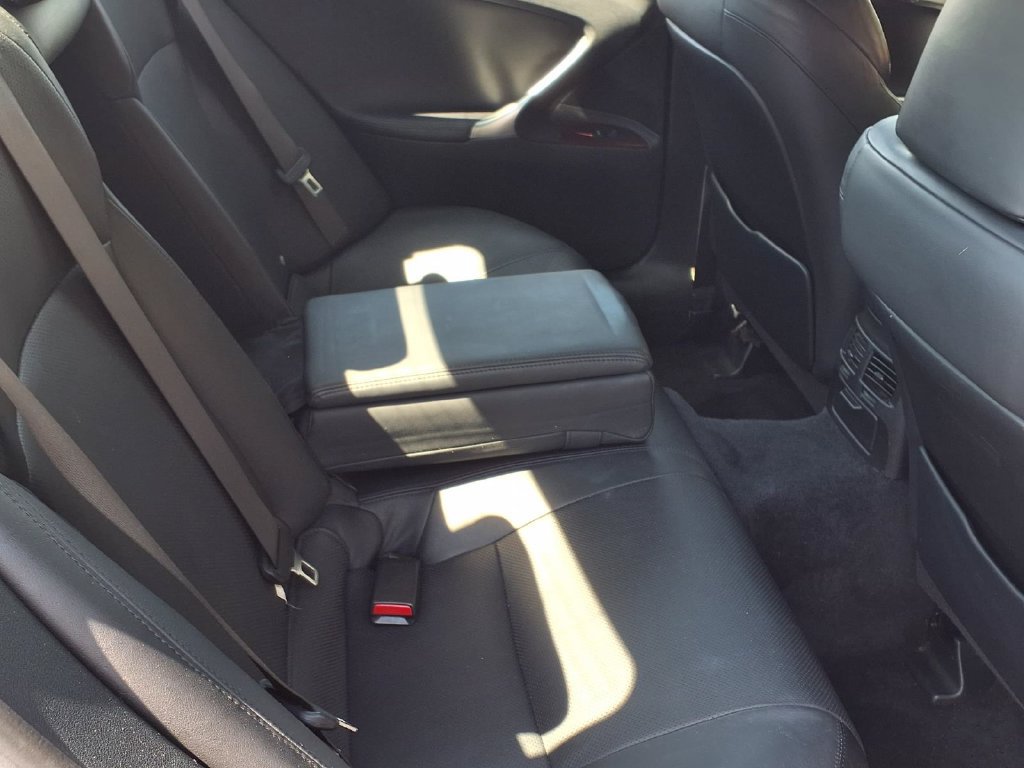 Used 2007 Lexus IS 250 w/ Premium Pkg RWD image 25