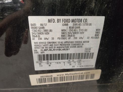 Used 2017 Lincoln MKX Reserve w/ Lincoln MKX Climate Package image 33