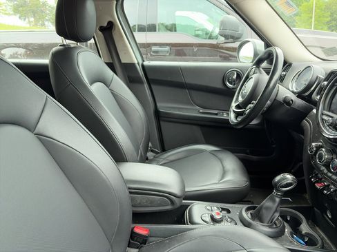 Used 2019 MINI Cooper Countryman ALL4 AWD/4WD image 3