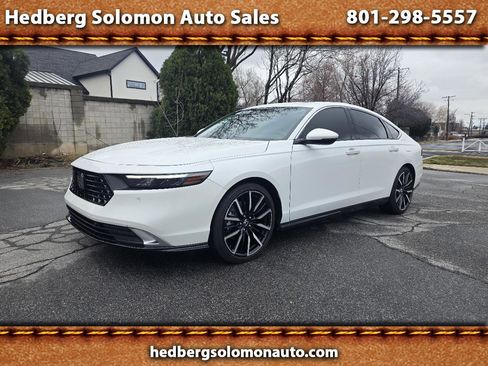 Used 2023 Honda Accord Touring image 1