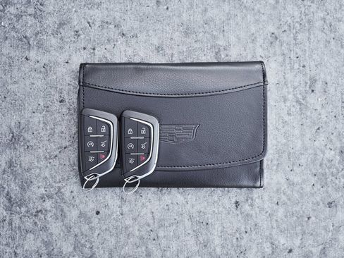 Used 2023 Cadillac Escalade ESV Sport w/ LPO, ONYX Package image 90