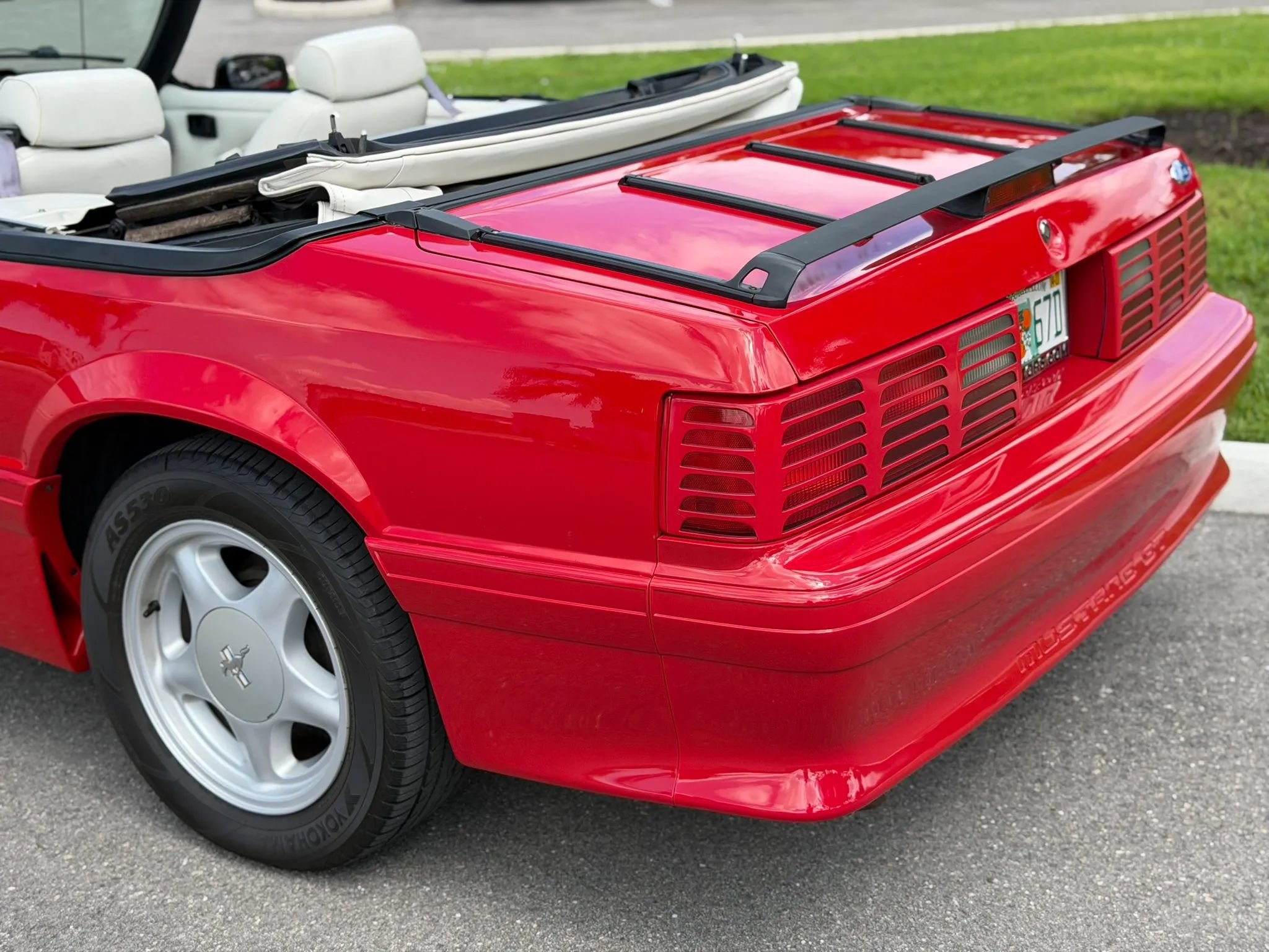 Used 1993 Ford Mustang GT RWD image 30