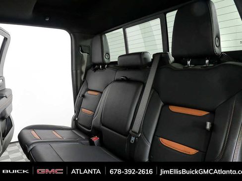 Used 2024 GMC Sierra 2500 AT4 w/ AT4 Premium Plus Package AWD/4WD image 19