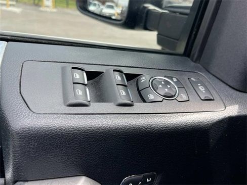 Used 2020 Ford F450 Platinum w/ FX4 Off-Road Package image 26