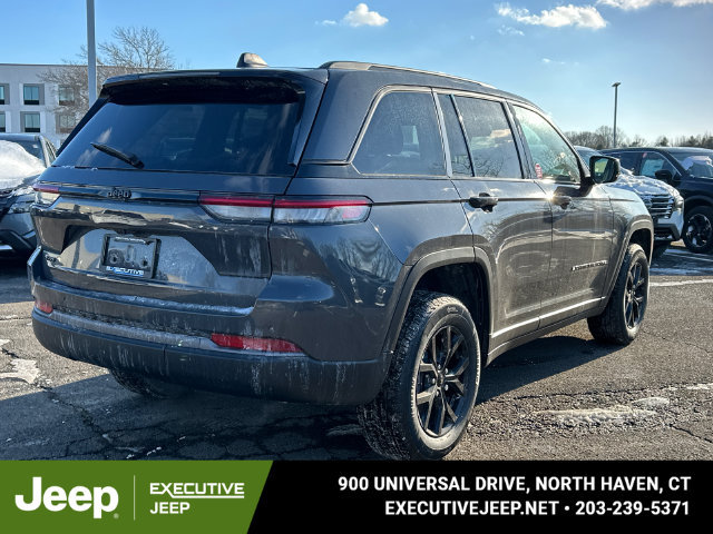New 2026 Jeep Grand Cherokee Altitude AWD/4WD image 2
