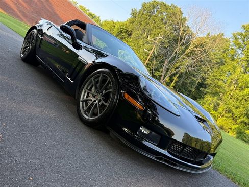 Used 2013 Chevrolet Corvette Grand Sport w/ 3LT Preferred Equipment Group RWD image 30