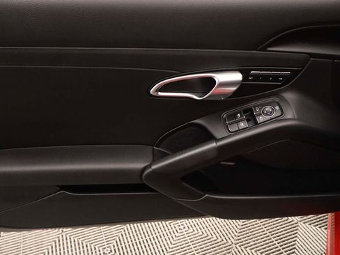 Used 2022 Porsche 718 Boxster image 19