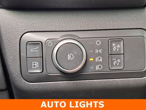 Used 2020 Ford Escape Titanium w/ Titanium Premium Package 2.0 image 13