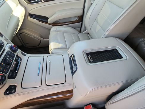 Used 2019 GMC Yukon XL Denali w/ Denali Ultimate Package image 23